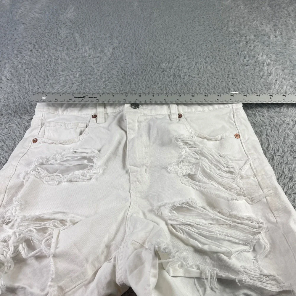 American Eagle Highest Rise Baggy Short White Distressed Denim Size 12 Waist
